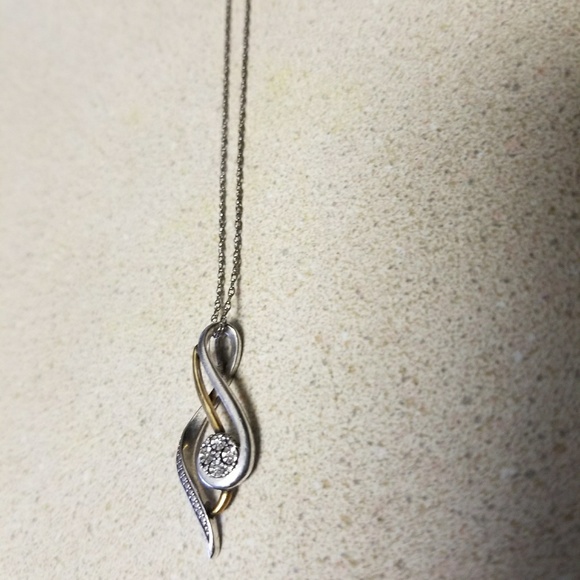 KAY JEWELERS 10K gold diamond 925 sterling silver necklace - Picture 2 of 4